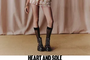 New in: heart and star-studded boots and bags