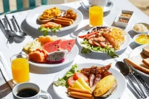 Stylish Phuket Escape w. Daily Breakfast & Bucket of Beers