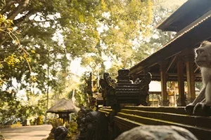 Bali Beachfront Sanur Escape w. Daily Breakfast, Dinner & Free-Flow Cocktails