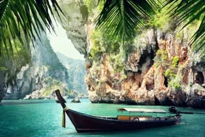 Banyan Tree Phuket Luxury Pool Villas w. Daily Breakfast, Dinner & Free-Flow Drinks
