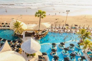 Seminyak Private Pool Villas w. Daily Breakfast, Dinner & Cocktails