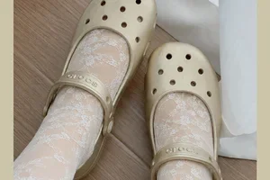 มาใหม่ ✨ Crocs Classic Ballet 🩰